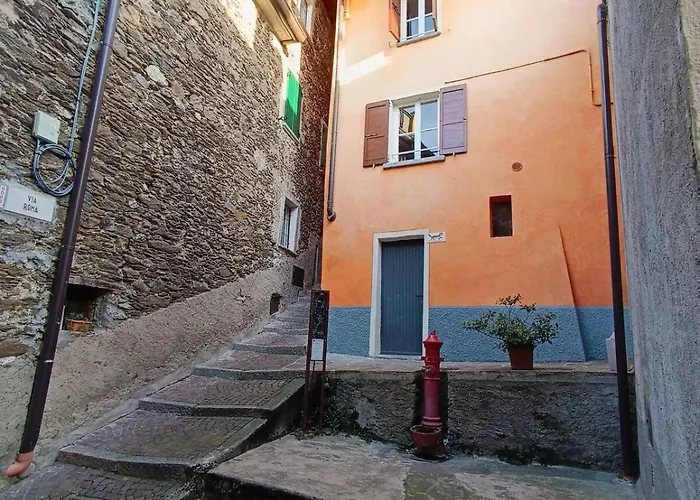 Casa Tipica In Borgo Storico Dorio