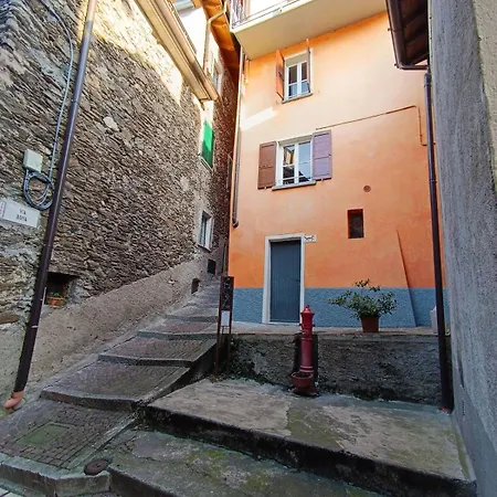 Casa Tipica In Borgo Storico Dorio